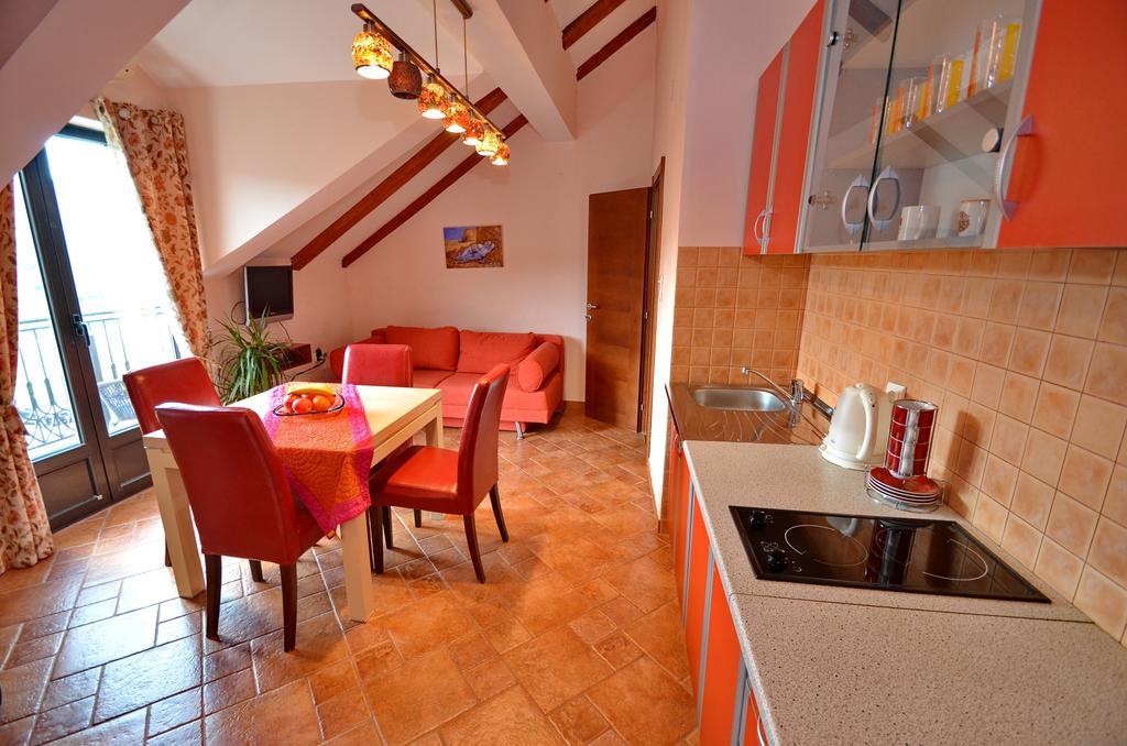 Apartments Ivetic Kotor Rum bild