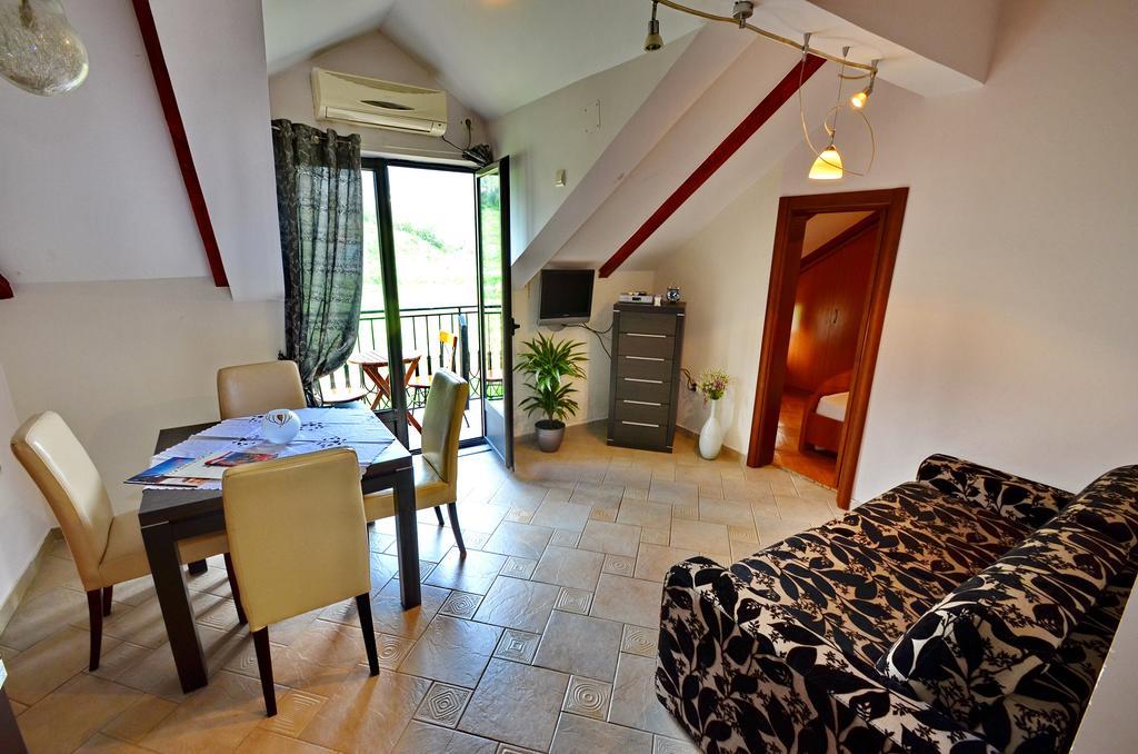 Apartments Ivetic Kotor Rum bild