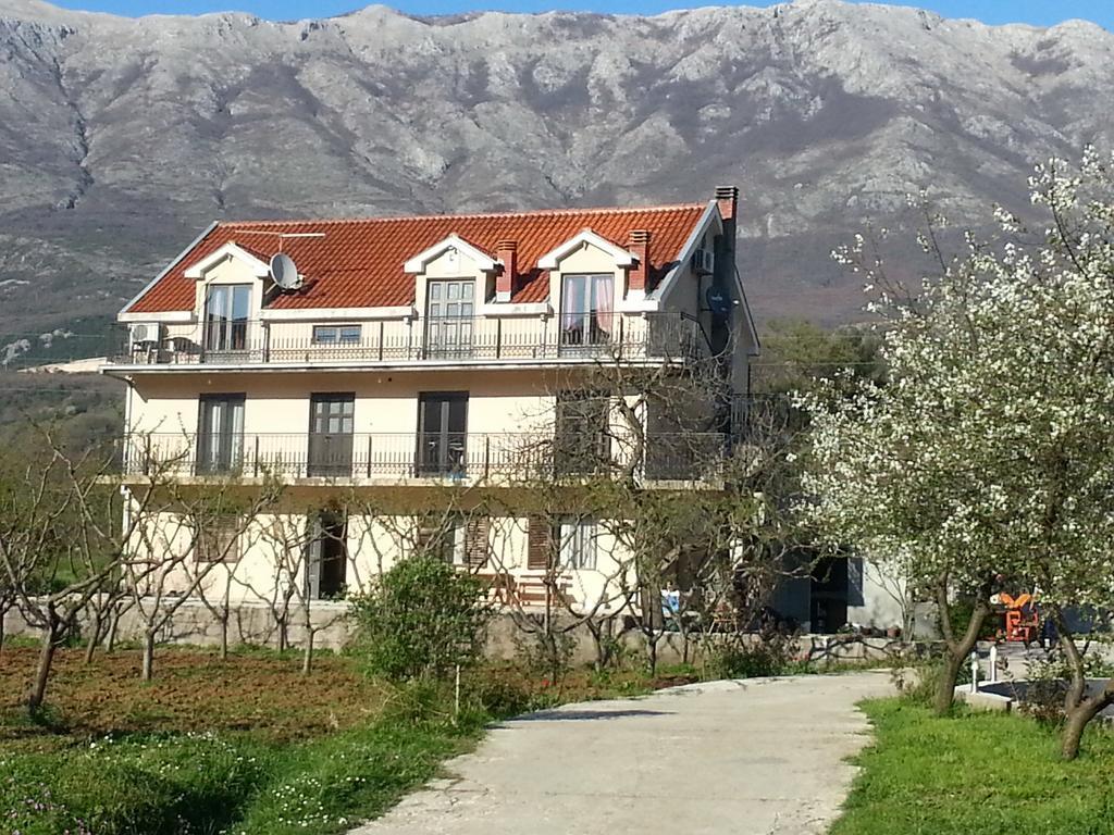 Apartments Ivetic Kotor Exteriör bild
